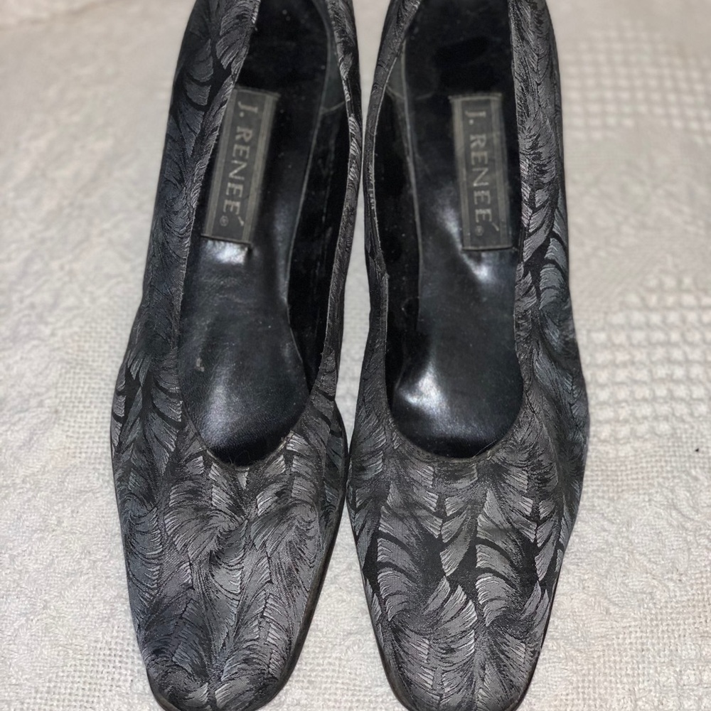 J Renee pumps